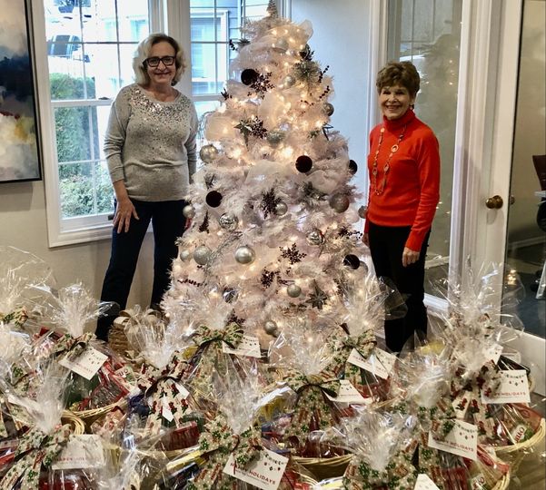 Kathy Gendron and Susie Horan holiday baskets
